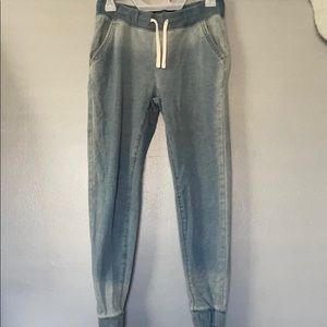 American eagle joggers.